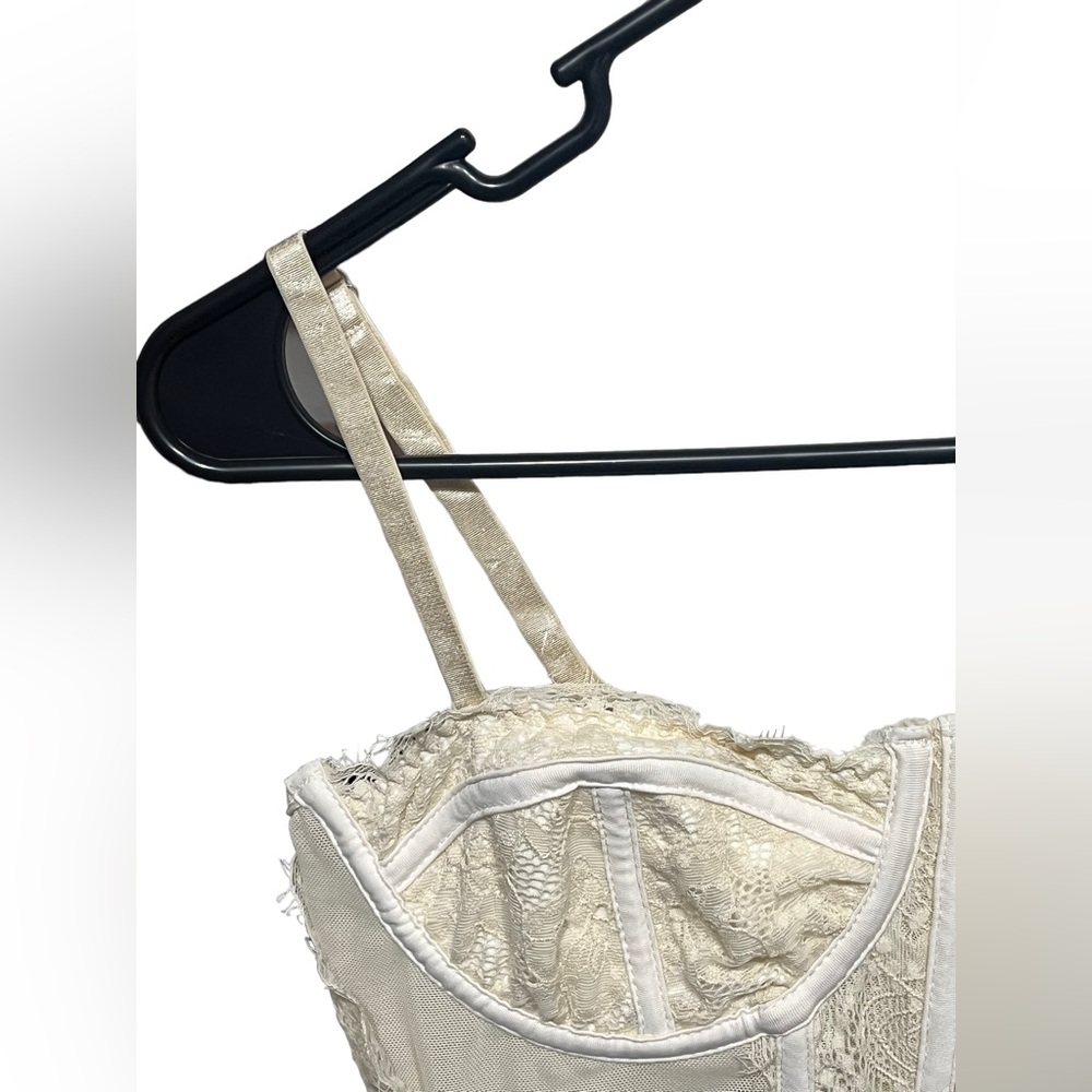 Cream/Ivory Corset Top w/adjustable straps - Size M - Picture 6 of 9
